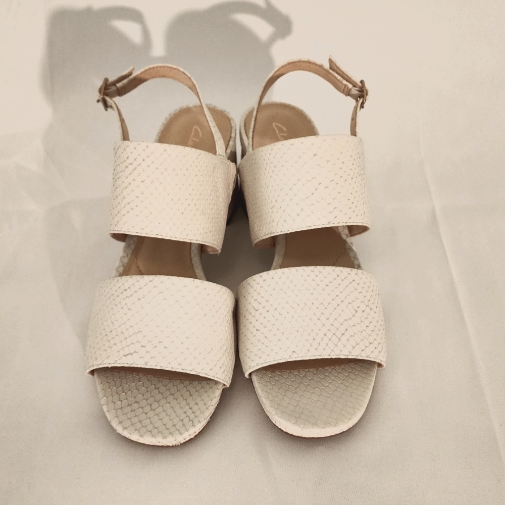 Clarks Sheer55 Slingback White Snake Sandal Size 8M